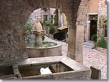 Lavoir et fontaine de Sguret